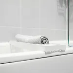 Modern Pad Prime Location Balcony Sleeps 4 *