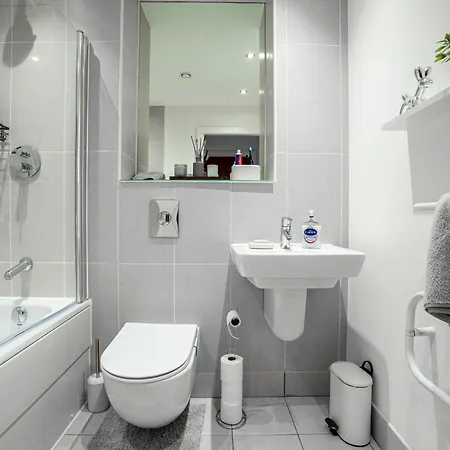 Apartamento Modern Pad Prime Location Balcony Sleeps 4